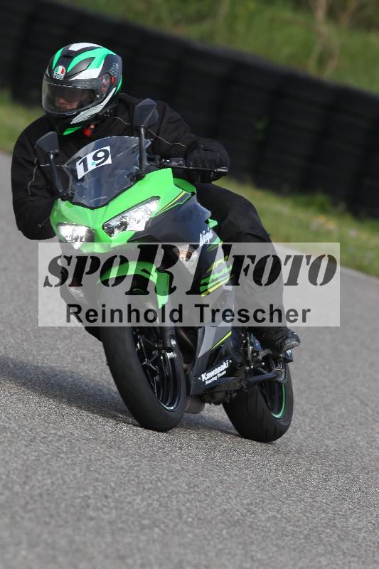 Archiv-2025/10 23.04.2025 Cornu Master School ADR/gruen-vert/19